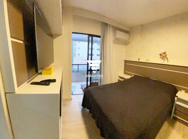 Apartamento 3 dormitórios Itatiaia, Quadra Mar - Balneário Camboriú