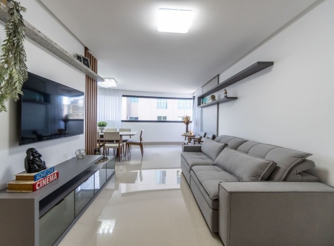 Apartamento 4 dormitórios Villa Castelli