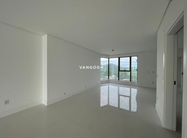 Apartamento 5 dormitórios Yachthouse