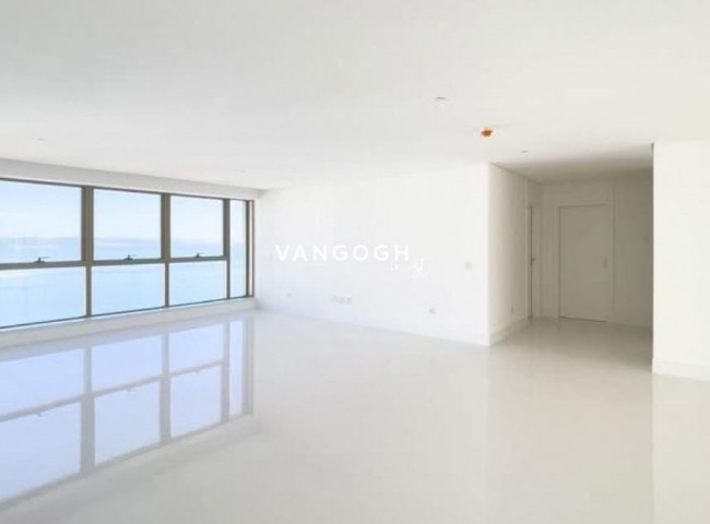 Apartamento 5 dormitórios Yachthouse