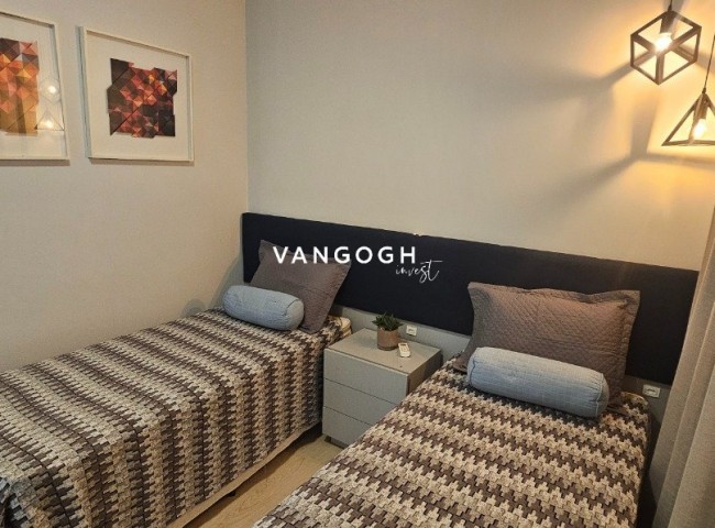 Apartamento 4 dormitórios Edficio Salinas - Quadra Mar, Meia Praia - ITAPEMA