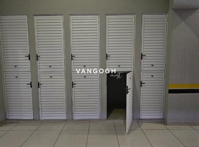 Apartamento 4 dormitórios Edficio Salinas - Quadra Mar, Meia Praia - ITAPEMA