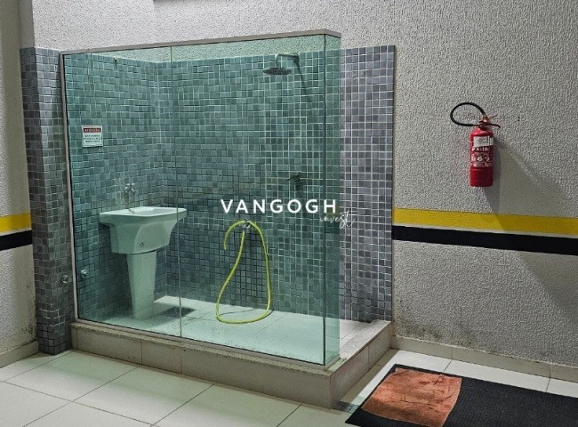 Apartamento 4 dormitórios Edficio Salinas - Quadra Mar, Meia Praia - ITAPEMA