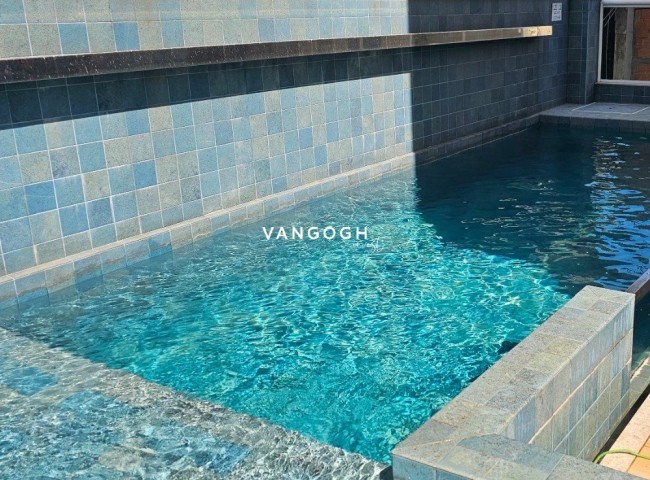 Apartamento 4 dormitórios Edficio Salinas - Quadra Mar, Meia Praia - ITAPEMA