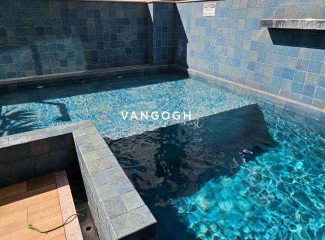 Apartamento 4 dormitórios Edficio Salinas - Quadra Mar, Meia Praia - ITAPEMA