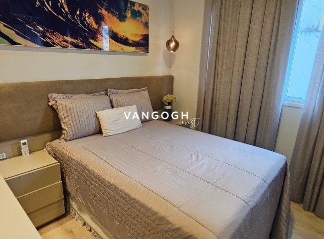 Apartamento 4 dormitórios Edficio Salinas - Quadra Mar, Meia Praia - ITAPEMA