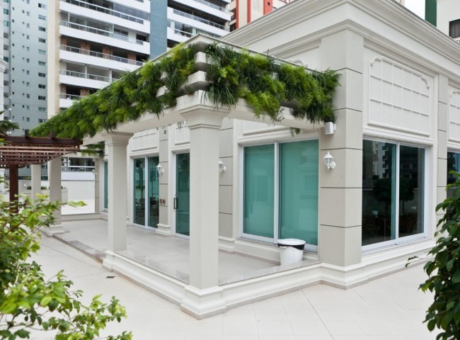 Apartamento 4 dormitórios Villa Serena Home Club, Quadra Mar - Balneário Camboriú