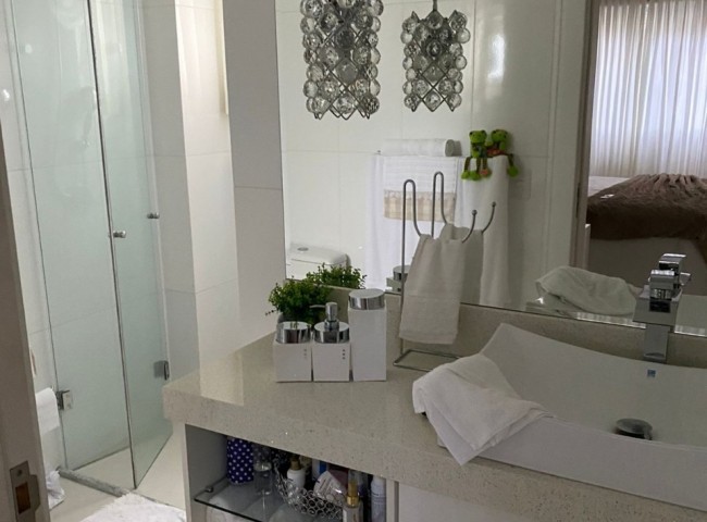 Sobrado 2 dormitórios Triplex, Praia dos Amores - Balneário Camboriú