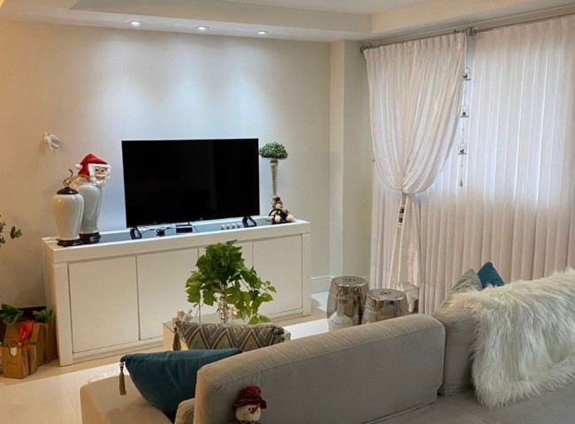 Sobrado 2 dormitórios Triplex, Praia dos Amores - Balneário Camboriú