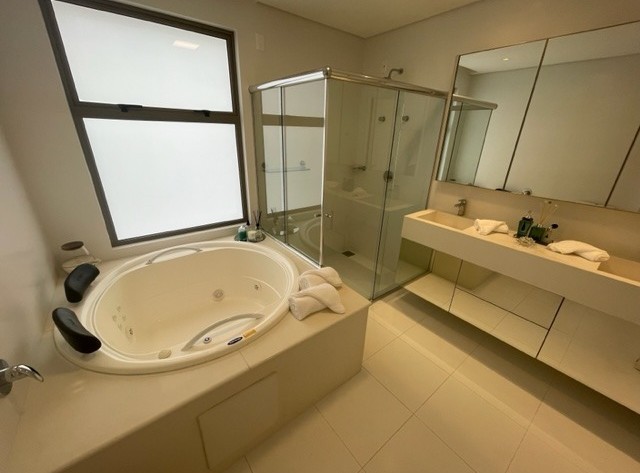 Apartamento 3 dormitórios Privilège Residence, Quadra Mar - Balneário Camboriú