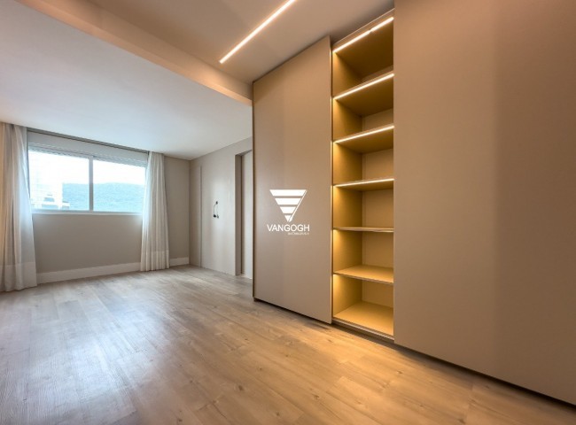 Apartamento 3 dormitórios Marina Residence, Quadra Mar - Balneário Camboriú