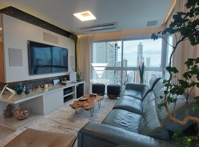 Apartamento 3 dormitórios Splendia Tower