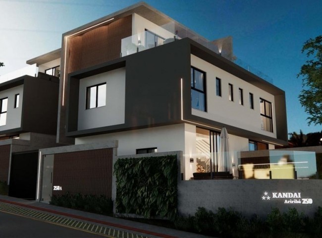 Casa 3 dormitórios , Ariribá - Balneário Camboriú