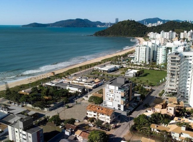 Cobertura 3 dormitórios Calad'or, Praia Brava - Itajaí