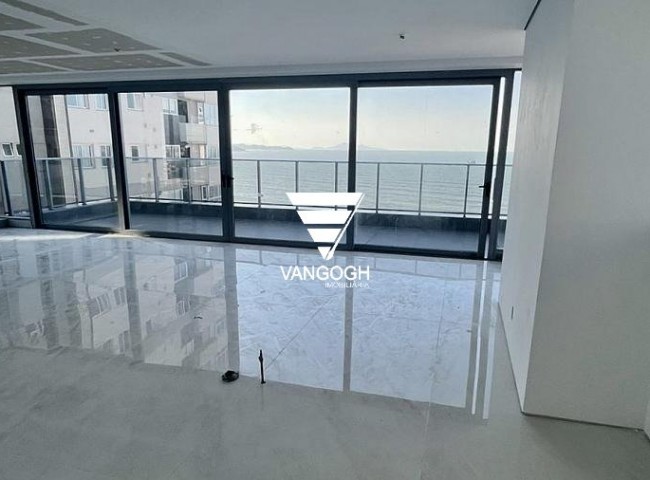 Apartamento 4 dormitórios Copenhagen, Frente Mar - Balneário Camboriú