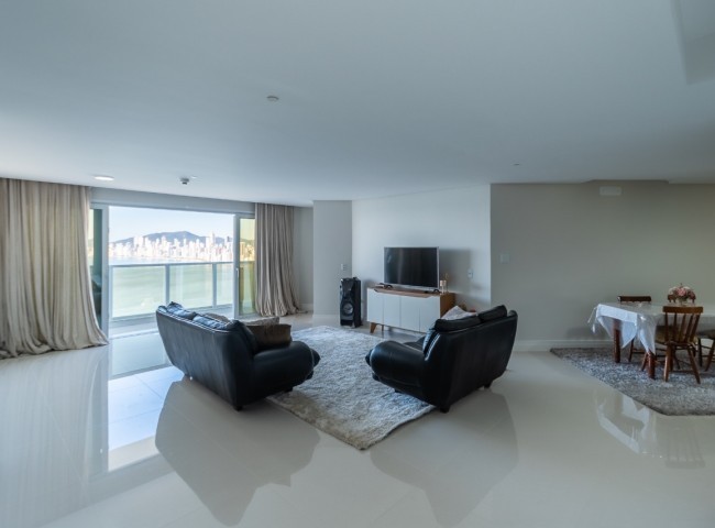 Apartamento 3 dormitórios Infinity Coast, Quadra Mar - Balneário Camboriú