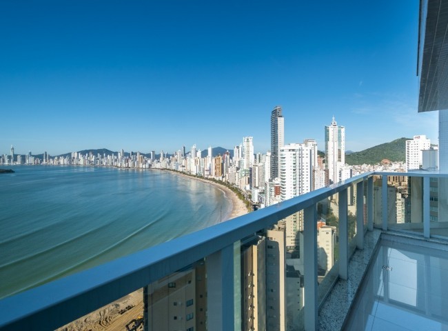 Apartamento 3 dormitórios Infinity Coast, Quadra Mar - Balneário Camboriú