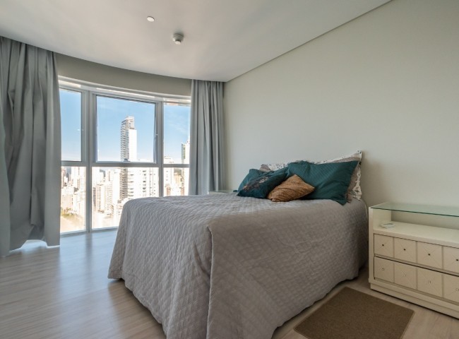 Apartamento 3 dormitórios Infinity Coast, Quadra Mar - Balneário Camboriú