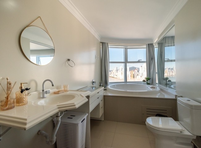 Apartamento 3 dormitórios Infinity Coast, Quadra Mar - Balneário Camboriú