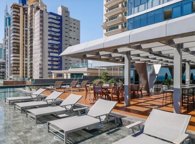 Apartamento 4 dormitórios Copenhagen, Frente Mar - Balneário Camboriú