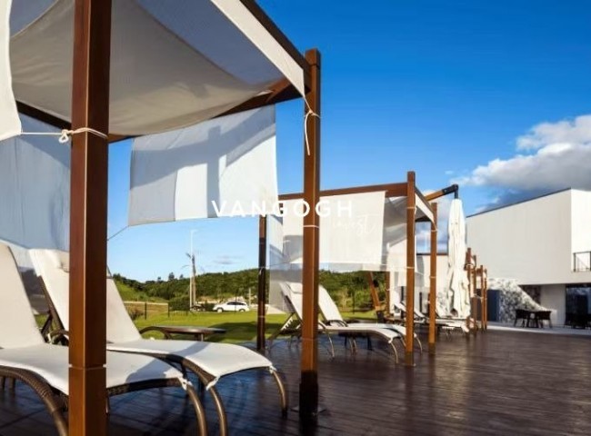 Casa 4 dormitórios Caledônia Private Village, Santa Regina - Camboriú