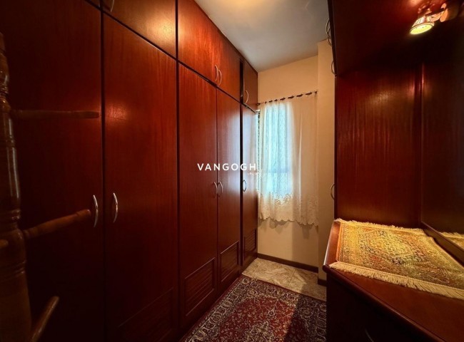 Apartamento Ed. Nina Schürmann, Frente Mar Centro - Balneário Camboriú