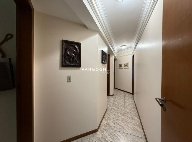 Apartamento Ed. Nina Schürmann, Frente Mar Centro - Balneário Camboriú