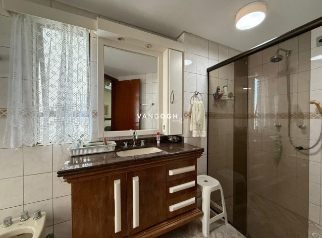 Apartamento Ed. Nina Schürmann, Frente Mar Centro - Balneário Camboriú