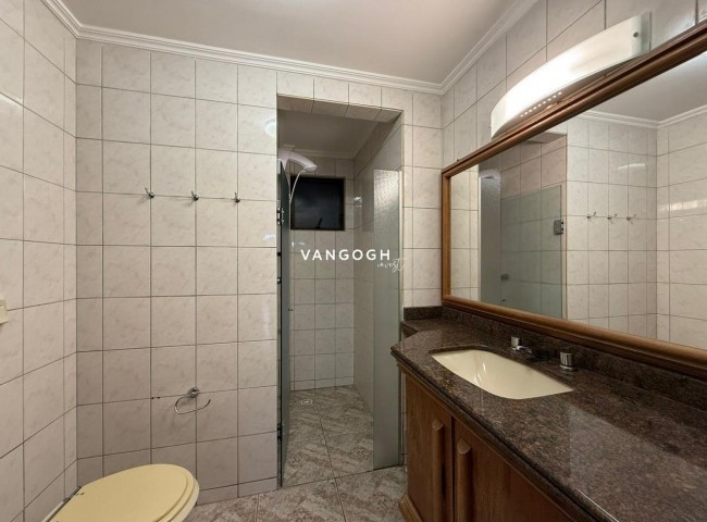 Apartamento Ed. Nina Schürmann, Frente Mar Centro - Balneário Camboriú