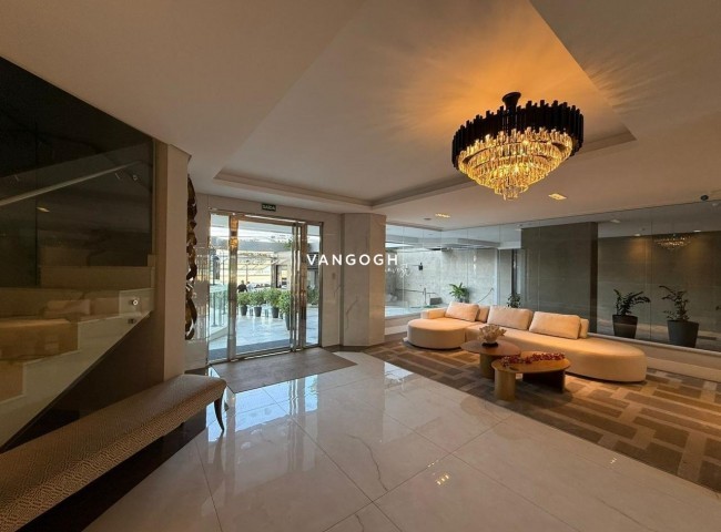 Apartamento Ed. Nina Schürmann, Frente Mar Centro - Balneário Camboriú