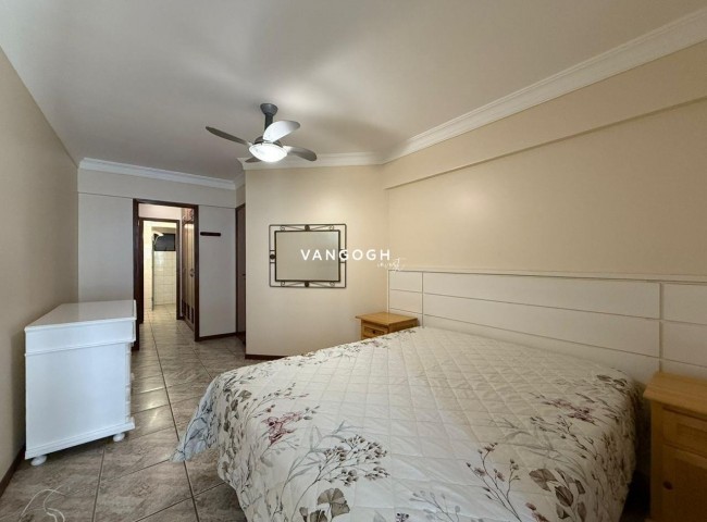 Apartamento Ed. Nina Schürmann, Frente Mar Centro - Balneário Camboriú