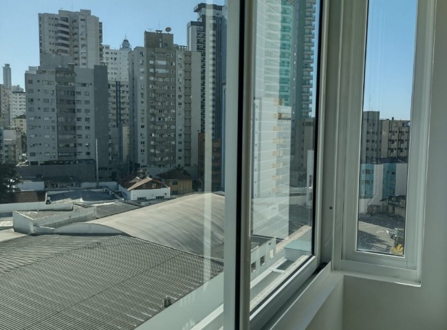 Apartamento 3 dormitórios Cidade Jardim, Quadra Mar - Balneário Camboriú