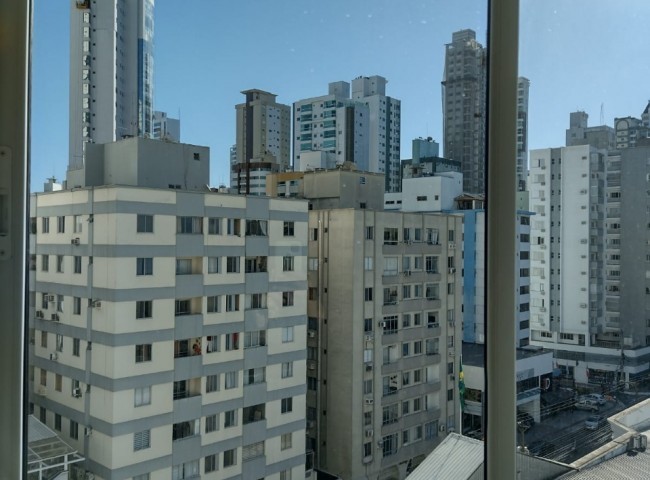 Apartamento 3 dormitórios Cidade Jardim, Quadra Mar - Balneário Camboriú