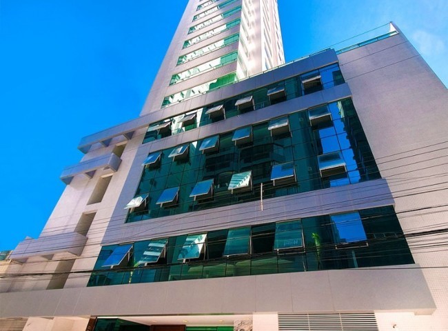 Apartamento 3 dormitórios Cidade Jardim, Quadra Mar - Balneário Camboriú