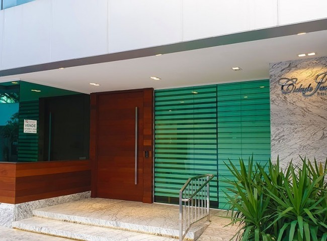 Apartamento 3 dormitórios Cidade Jardim, Quadra Mar - Balneário Camboriú