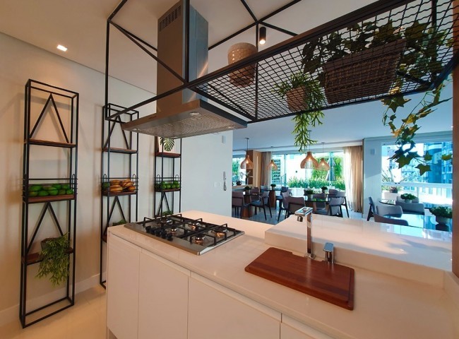 Apartamento 3 dormitórios Cidade Jardim, Quadra Mar - Balneário Camboriú