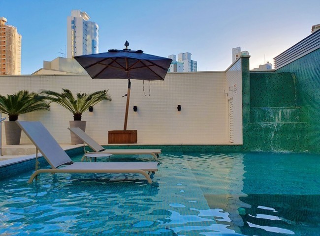 Apartamento 3 dormitórios Cidade Jardim, Quadra Mar - Balneário Camboriú