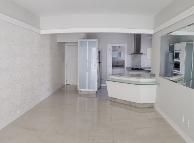Apartamento 3 dormitórios La Madeson, Quadra Mar - Balneário Camboriú