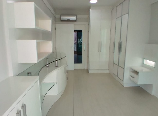 Apartamento 3 dormitórios La Madeson, Quadra Mar - Balneário Camboriú