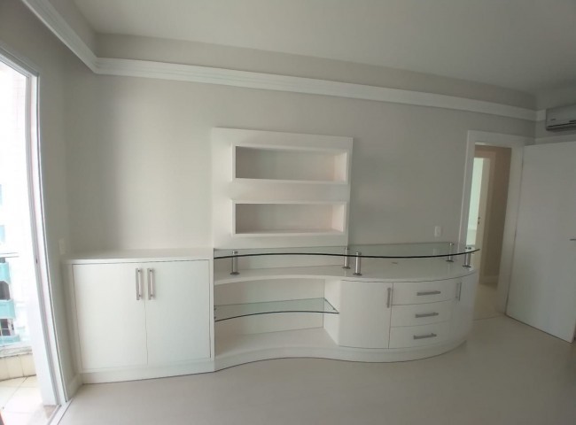 Apartamento 3 dormitórios La Madeson, Quadra Mar - Balneário Camboriú