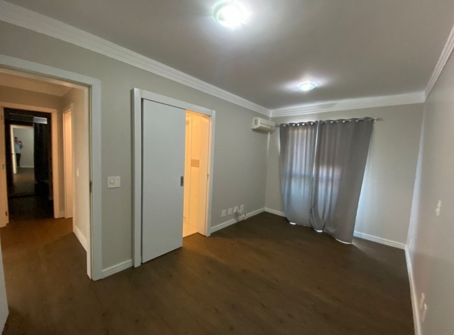 Apartamento 3 dormitórios Emerald Residence, Praia Brava - Itajaí