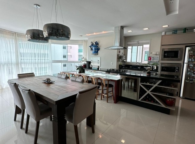 Apartamento 3 dormitórios Brava Beach Reserva Aroeira, Praia Brava - Itajaí