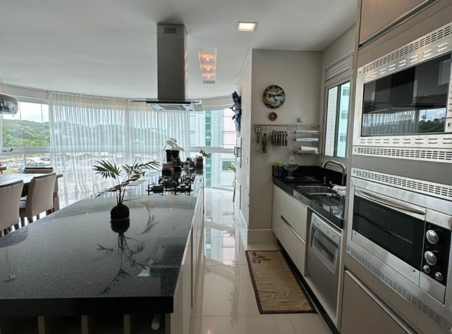 Apartamento 3 dormitórios Brava Beach Reserva Aroeira, Praia Brava - Itajaí