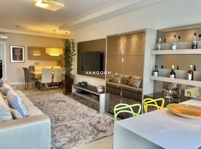 Apartamento 4 dormitórios Villa Serena Home Club, Quadra Mar - Balneário Camboriú