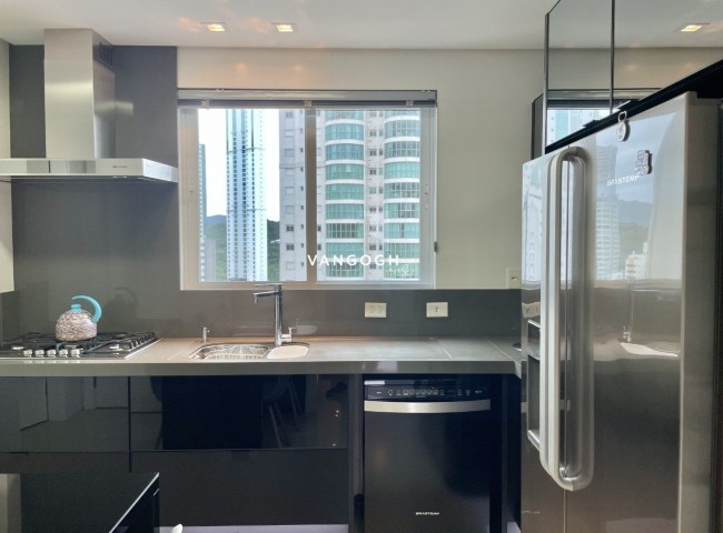 Apartamento 4 dormitórios Villa Serena Home Club, Quadra Mar - Balneário Camboriú