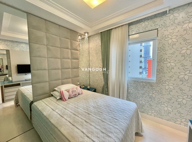 Apartamento 4 dormitórios Villa Serena Home Club, Quadra Mar - Balneário Camboriú