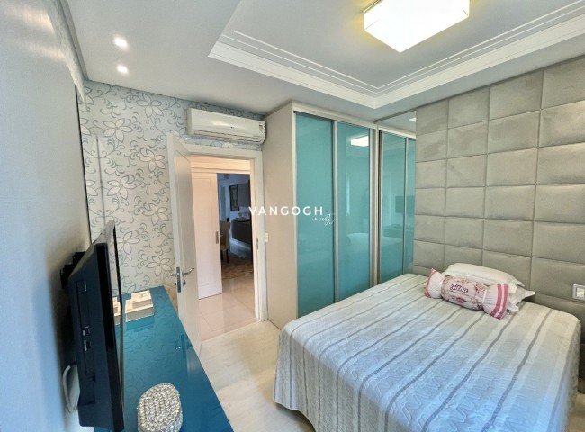 Apartamento 4 dormitórios Villa Serena Home Club, Quadra Mar - Balneário Camboriú