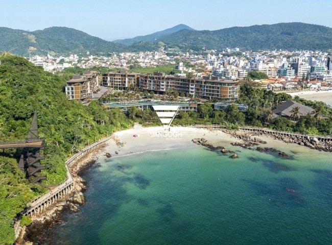 Porto Ribeiro Village