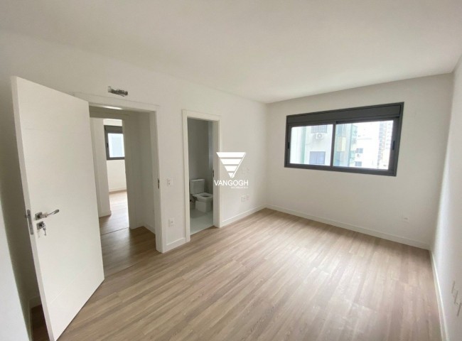 Apartamento 4 dormitórios Royal Tower, Centro - Balneário Camboriú