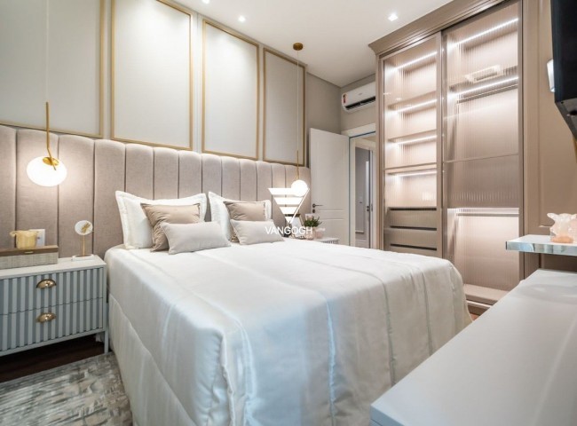 Apartamento 4 dormitórios Paramount Tower, Meia Praia - ITAPEMA